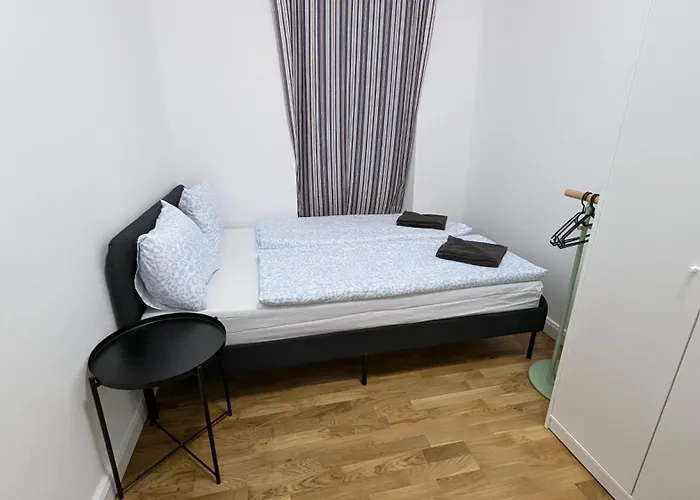Apartment Spacious In A Lively Area Wien