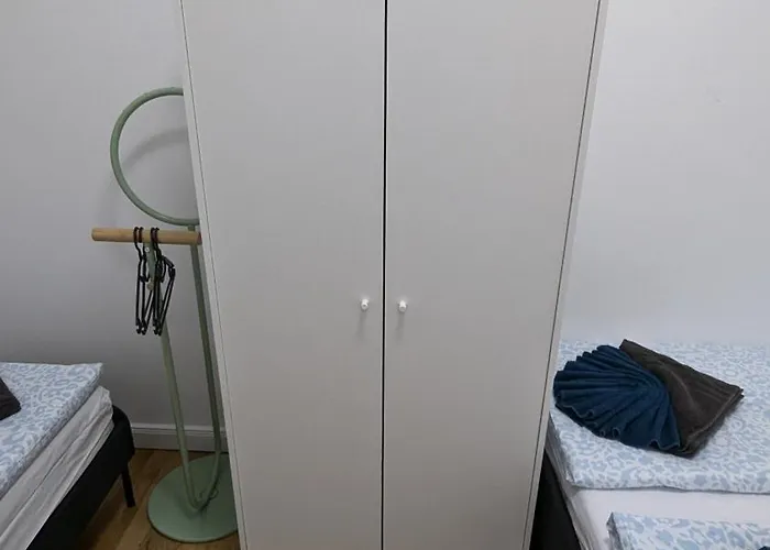 Spacious In A Lively Area Wien